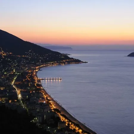 Trilocale A 50mt Dal Mare Appartement