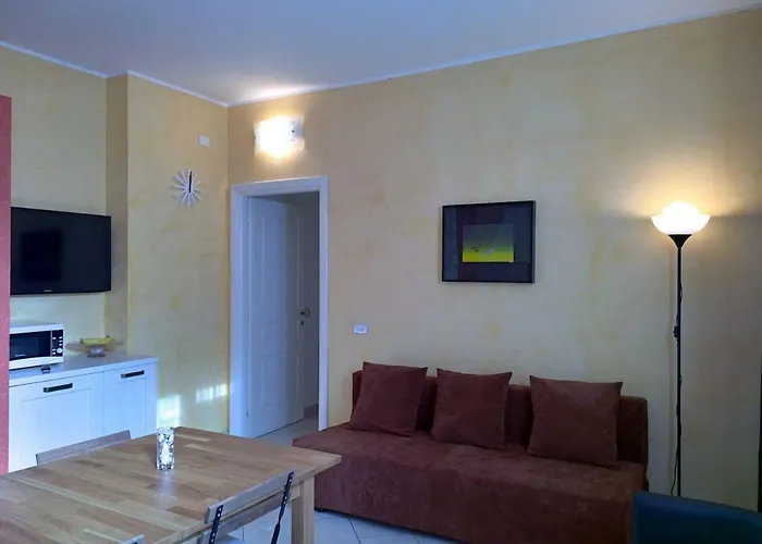 Апартаменти Trilocale A 50mt Dal Mare *